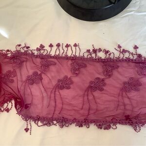 Elegant Lace Trim Scarf